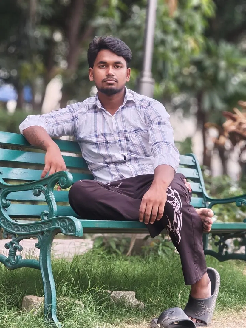 Bench portrait before grading